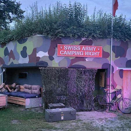 فندق St. Margrethenفي  Swiss Army Camping Night / Militarbunker المظهر الخارجي الصورة